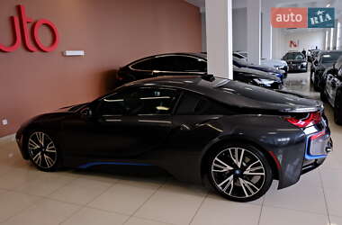 Купе BMW i8 2016 в 