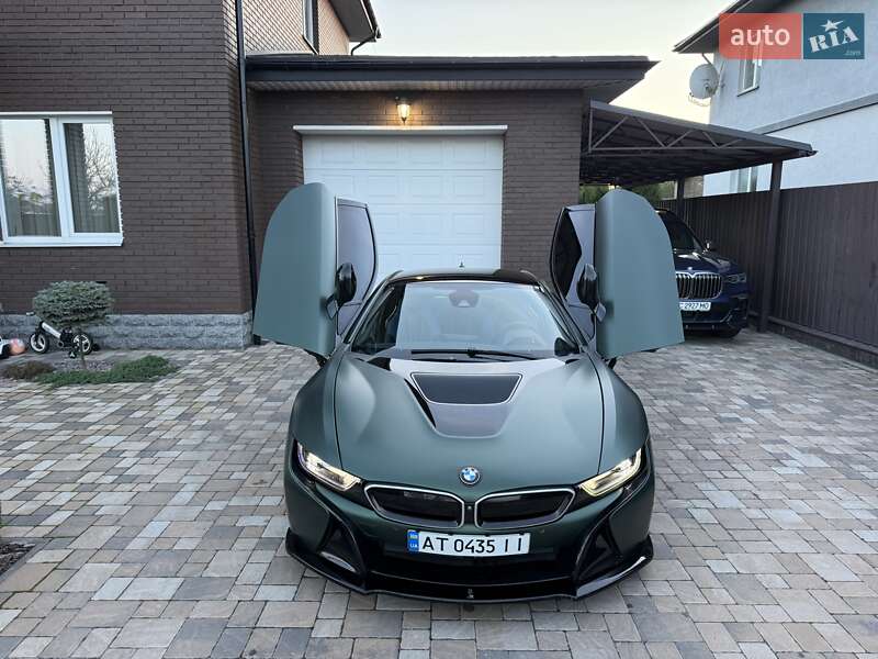 Купе BMW i8 2016 в Киеве фото 39 Купе BMW i8 2016 в Киеве
