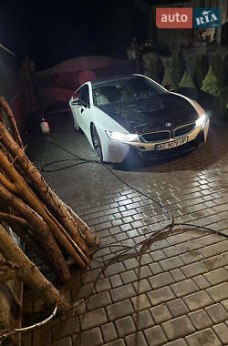 Купе BMW i8 2015 в Буковеле