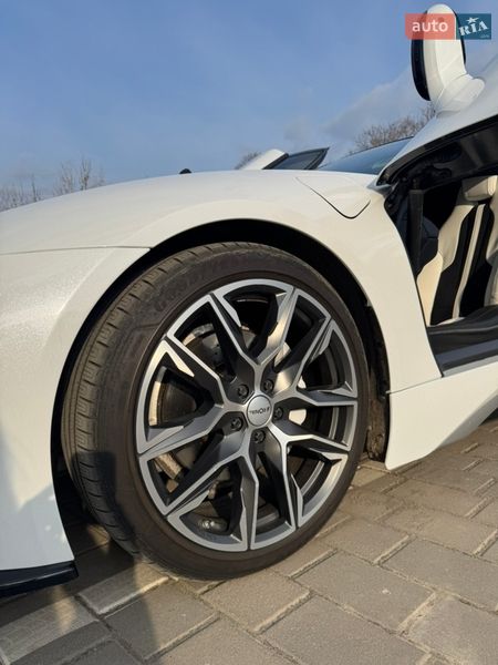 Купе BMW i8 2015 в Луцке