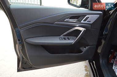 Внедорожник / Кроссовер BMW iX1 2024 в 
