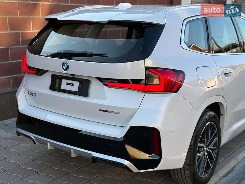 Внедорожник / Кроссовер BMW iX1 2025 в Виннице