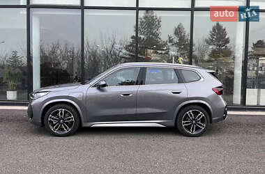 Внедорожник / Кроссовер BMW iX1 2023 в 