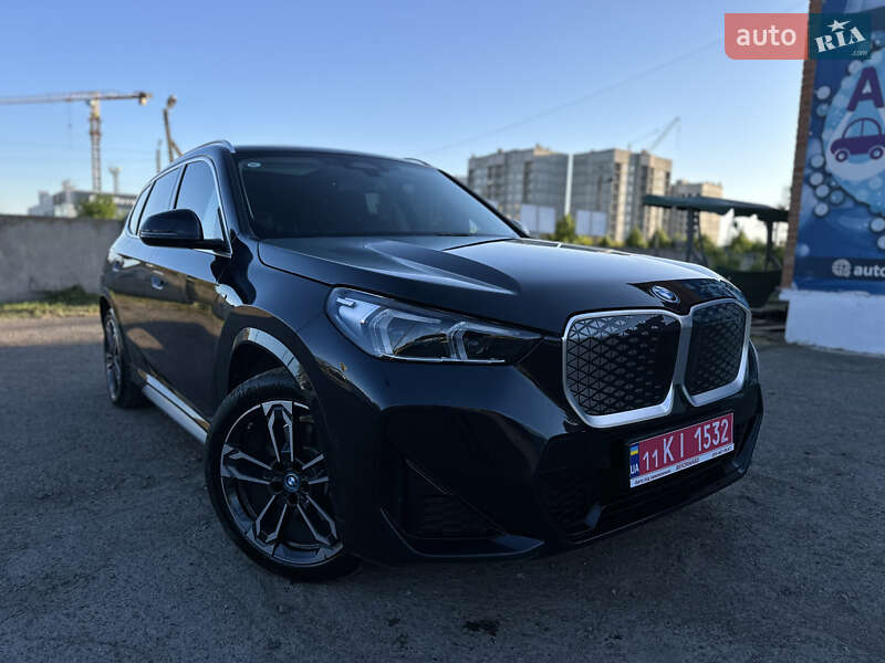 Внедорожник / Кроссовер BMW iX1 2024 в Полтаве
