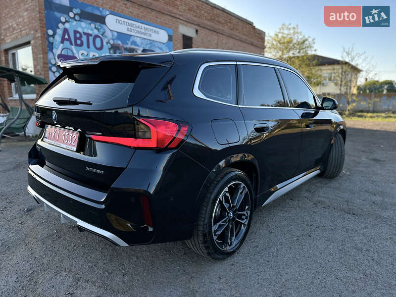 Внедорожник / Кроссовер BMW iX1 2024 в Полтаве