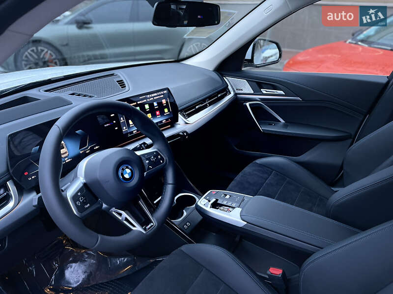 Внедорожник / Кроссовер BMW iX1 2024 в Киеве