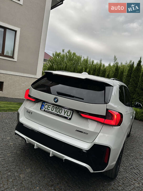 Внедорожник / Кроссовер BMW iX1 2023 в Черновцах