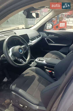 Внедорожник / Кроссовер BMW iX1 2023 в 