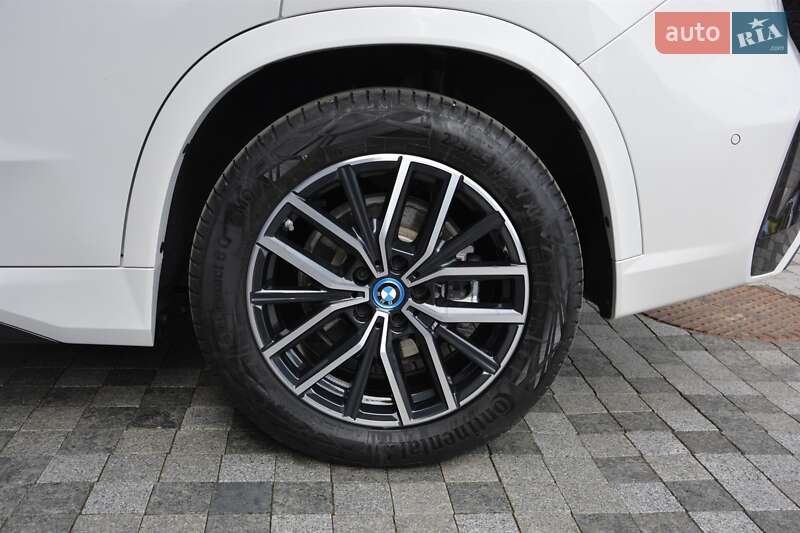Внедорожник / Кроссовер BMW iX1 2024 в Киеве