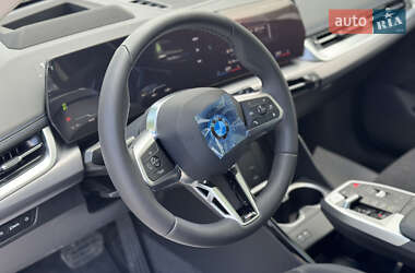 Внедорожник / Кроссовер BMW iX1 2024 в 