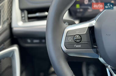 Внедорожник / Кроссовер BMW iX1 2024 в 