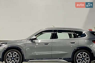 Внедорожник / Кроссовер BMW iX1 2023 в 