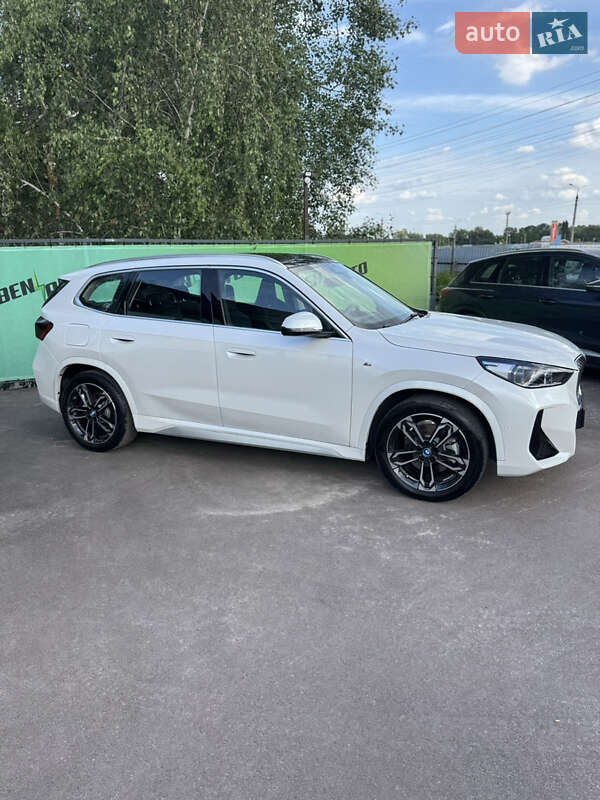 Позашляховик / Кросовер BMW iX1 2023 в Києві