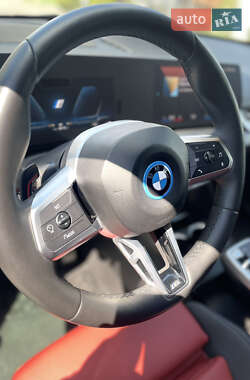 Внедорожник / Кроссовер BMW iX1 2023 в 