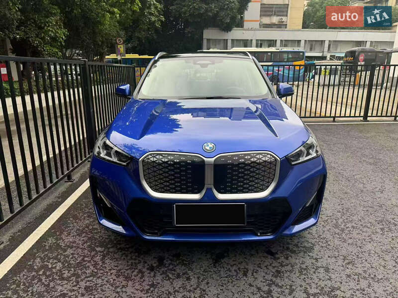 Внедорожник / Кроссовер BMW iX1 2023 в Киеве