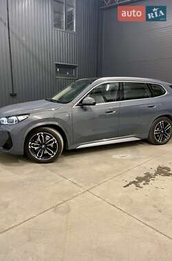 Внедорожник / Кроссовер BMW iX1 2024 в 