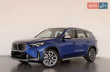 BMW iX1 2023