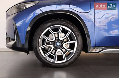 Внедорожник / Кроссовер BMW iX1 2023 в 