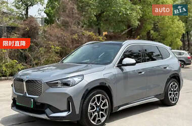 Внедорожник / Кроссовер BMW iX1 2023 в 