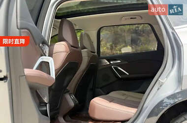 Внедорожник / Кроссовер BMW iX1 2023 в 