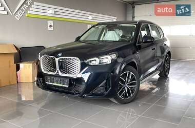 BMW iX1 2025