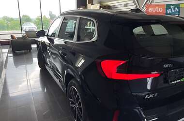 Внедорожник / Кроссовер BMW iX1 2025 в 