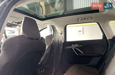 Внедорожник / Кроссовер BMW iX1 2025 в 