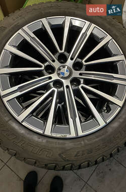 Внедорожник / Кроссовер BMW iX1 2023 в 