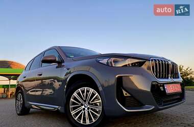 Внедорожник / Кроссовер BMW iX1 2023 в 