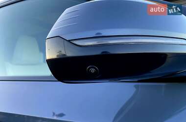 Внедорожник / Кроссовер BMW iX1 2023 в 