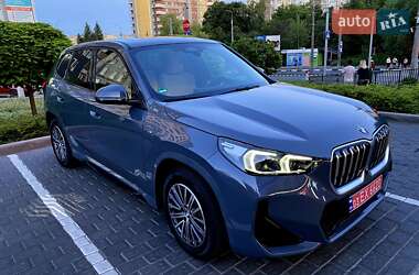 Внедорожник / Кроссовер BMW iX1 2023 в 