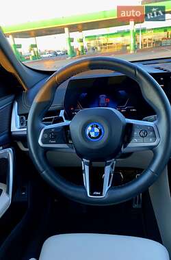 Внедорожник / Кроссовер BMW iX1 2023 в 