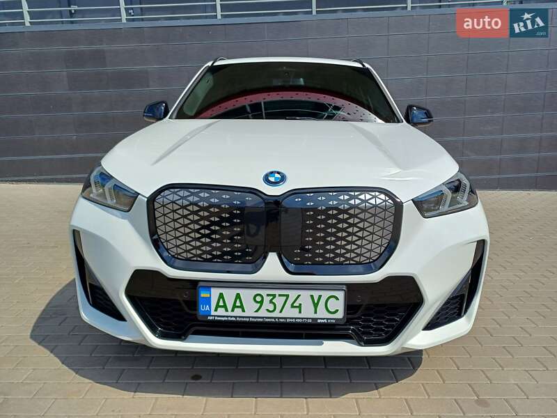 Позашляховик / Кросовер BMW iX1 2024 в Києві