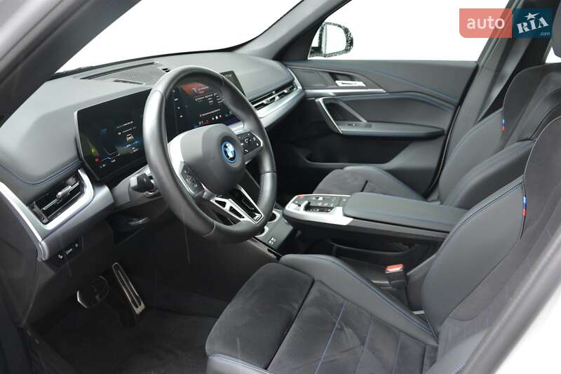 Внедорожник / Кроссовер BMW iX1 2024 в Киеве