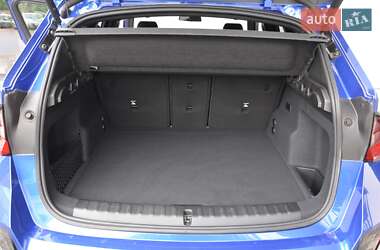 Внедорожник / Кроссовер BMW iX1 2024 в 