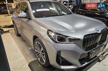 Внедорожник / Кроссовер BMW iX1 2023 в 