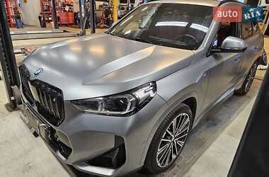 BMW iX1 2023