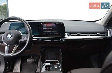 Внедорожник / Кроссовер BMW iX1 2023 в 