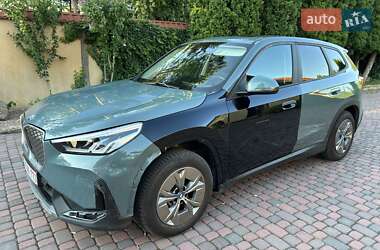 Внедорожник / Кроссовер BMW iX1 2024 в 