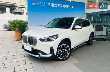 BMW iX1 2023