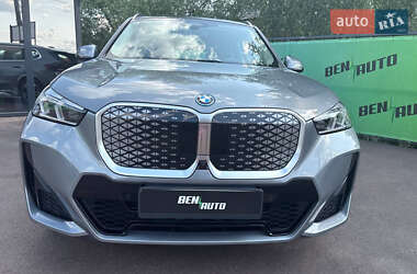 BMW iX1 2023