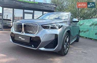 Внедорожник / Кроссовер BMW iX1 2023 в 