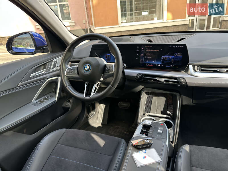 Внедорожник / Кроссовер BMW iX1 2024 в Киеве