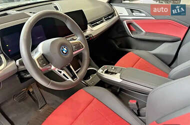 Внедорожник / Кроссовер BMW iX1 2024 в 