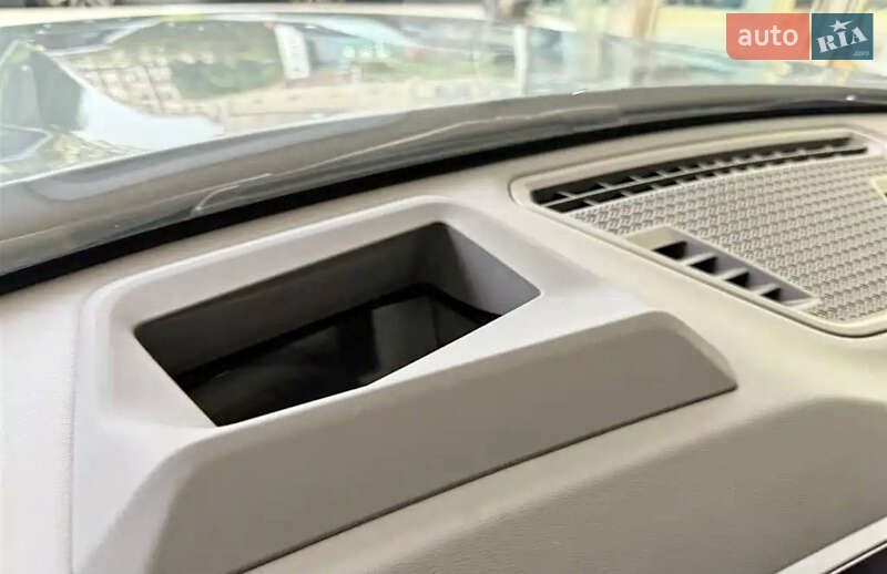 Внедорожник / Кроссовер BMW iX1 2024 в Киеве