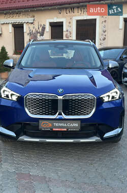 Внедорожник / Кроссовер BMW iX1 2023 в 