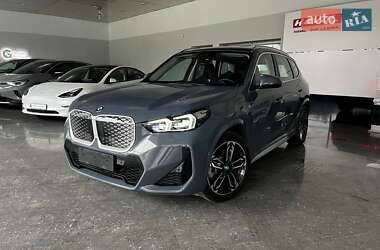 BMW iX1 2023