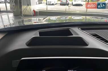 Позашляховик / Кросовер BMW iX1 2023 в 