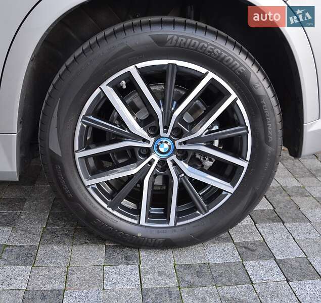 Позашляховик / Кросовер BMW iX1 2025 в Києві
