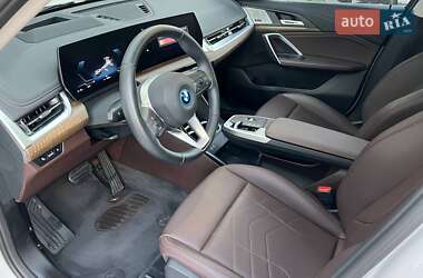 Внедорожник / Кроссовер BMW iX1 2023 в 